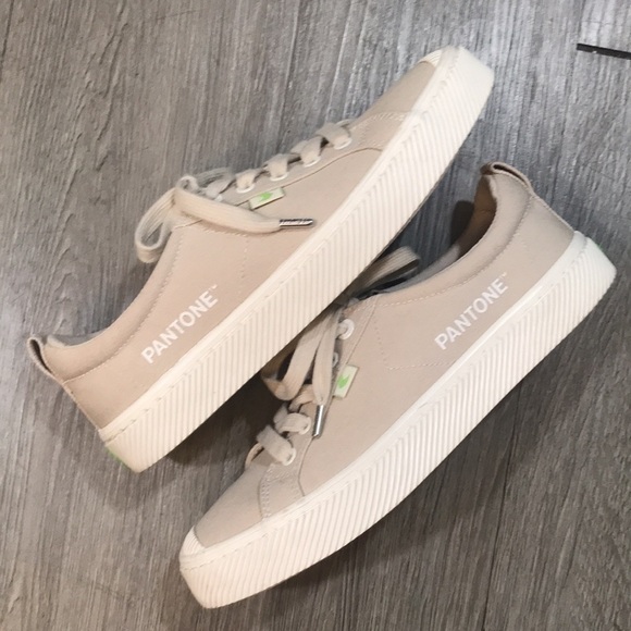 Cariuma Pantone OCA LOW Light Khaki size 8.5 - Picture 5 of 10